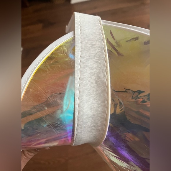 FREE Clear/White Visor w/Jenn - Picture 11 of 11